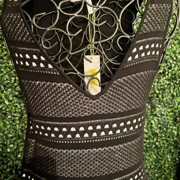 BCBG Generation, black and white dress, NWT, M - Picture 2 of 6
